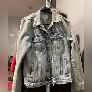 Old Navy Women’s Medium Denim Distressed Jacket